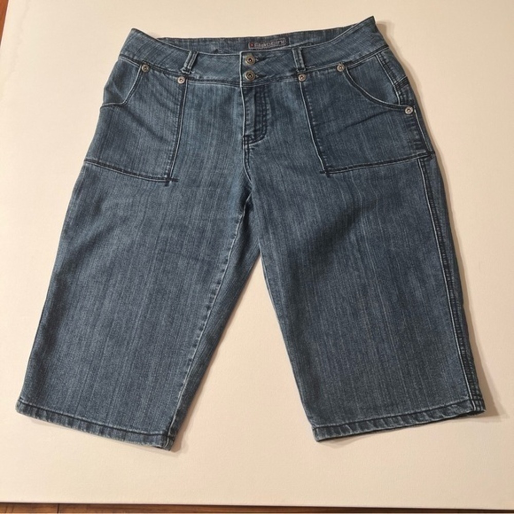 EUC Baccini Shorts Womens Size 10 Blue Stretch Denim Shorts (Z)